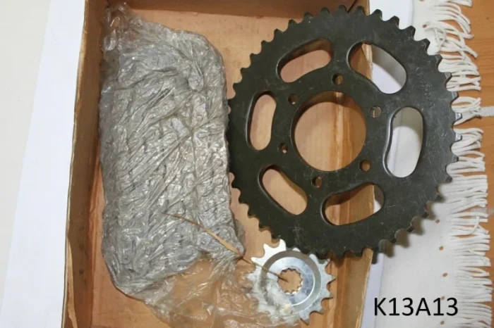 k13a13.jpg Kawaski GPX 1100 R Kettensatz