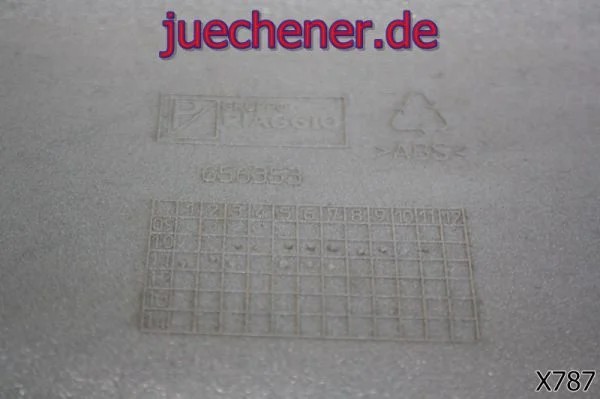 Piaggio Beverly 350 Seitenteil links silber matt linke Seitenverkleidung Heckverkleidung