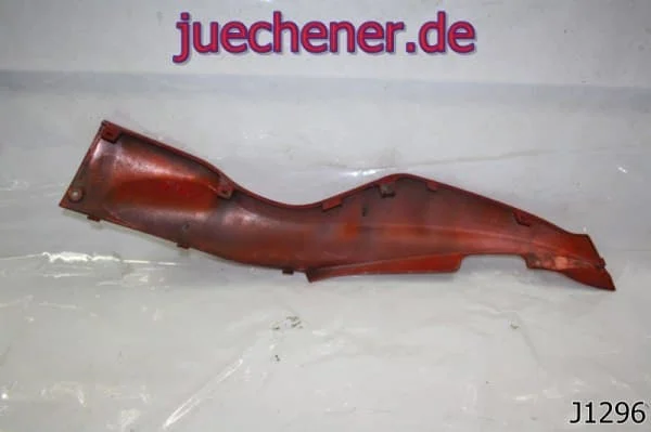 suzukiucunterbodenrechts5.jpg Suzuki UC 125 Epicuro Unterboden Verkleidung unten rechts rot