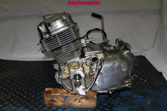 IMG_0884 Honda CB750F Baujahr 1976 Motor ohne Lichtmaschine, Anlasser, Vergaser motor