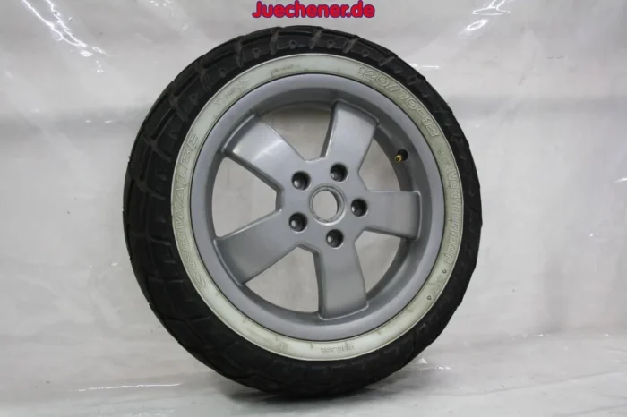 Vespa GTS Vorderrad Felge Reifen