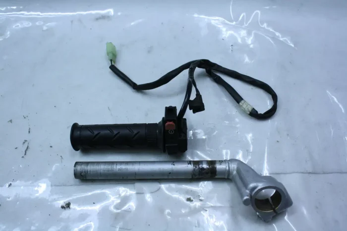 m239-cbr-125-griffamatur-links-left-lenkerhaelfte-links-schalteinheit-gebraucht-1 Honda CBR 125 Griffamatur links Left Lenkerhälfte links Schalteinheit