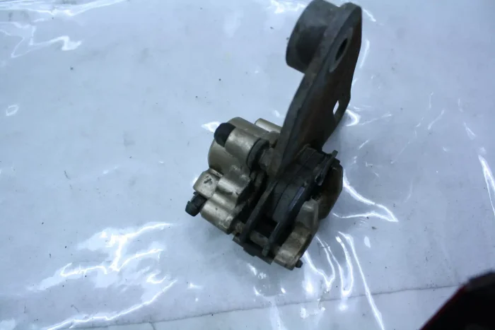 Honda CBR 125 Bremssattel hinten Bremszange Brake caliper