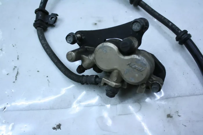 Honda CBR 125 Bremszange vorne Bremssattel Brake caliper