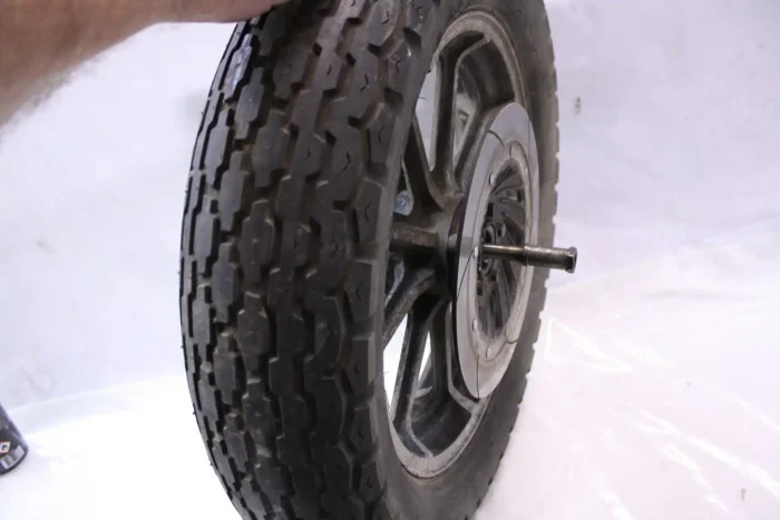 m385-gold-wing-1200-gl-vorderrad-front-wheel-rad-gebraucht-2 Honda Gold Wing 1200 GL Vorderrad front wheel Rad