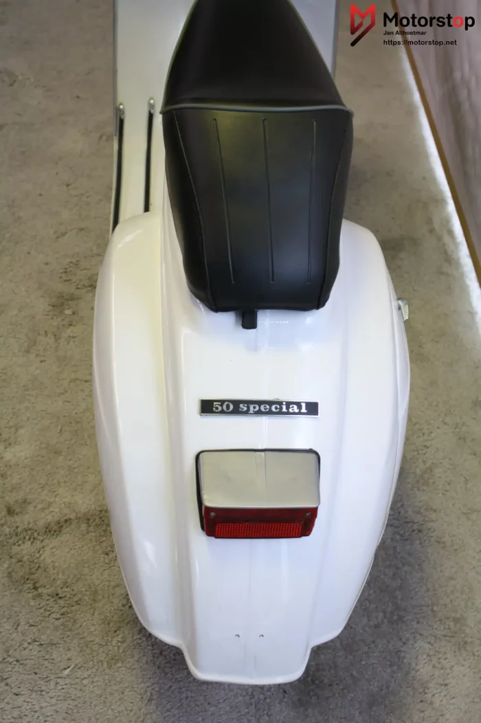 Vespa V50N SPEZIAL