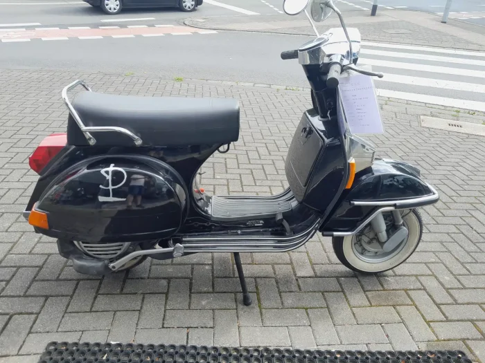 vespa-px-80-pink-floyd_03 Vespa PX 80