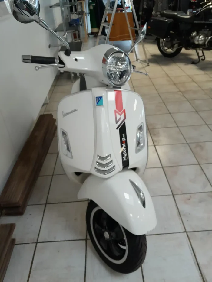 Vespa GTS 125 SUPER E5