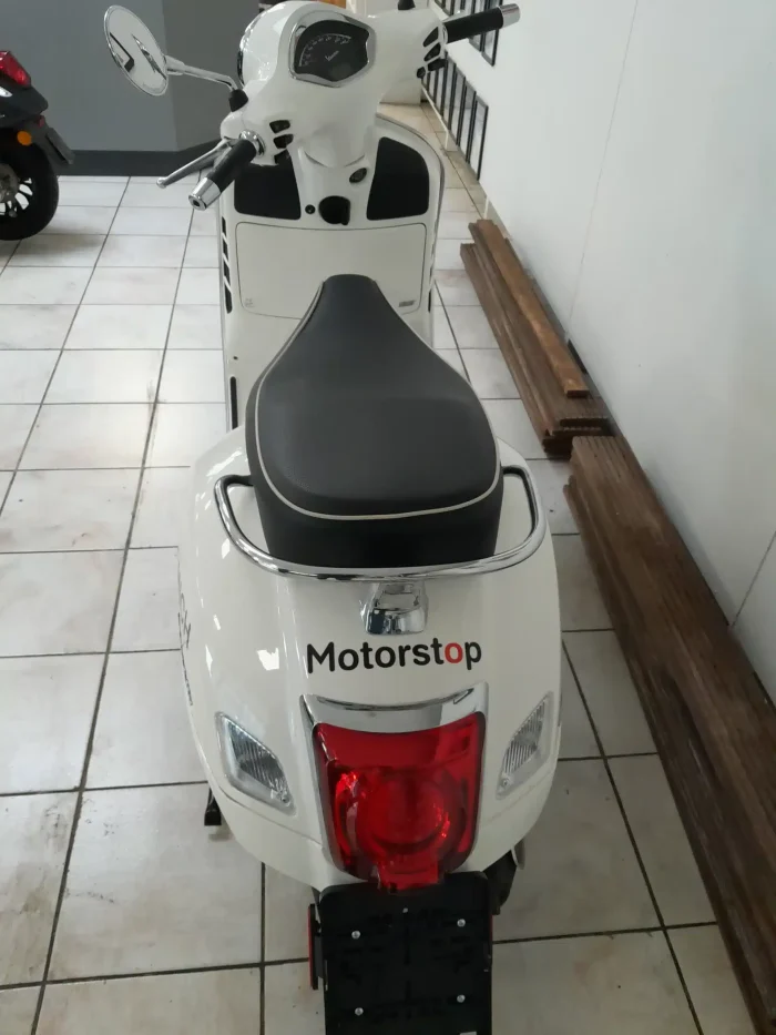 Vespa GTS 125 SUPER E5